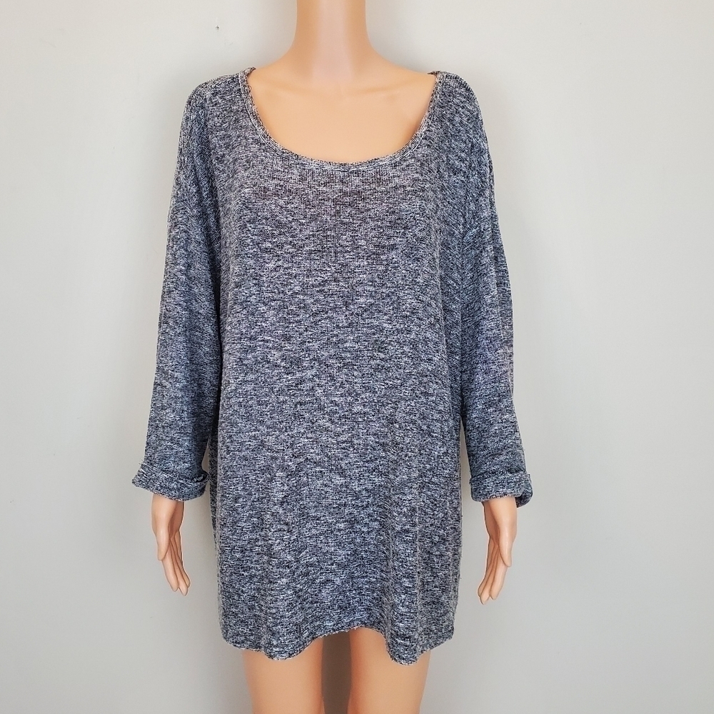 Torrid grey long sleeve knit sweater Size 2